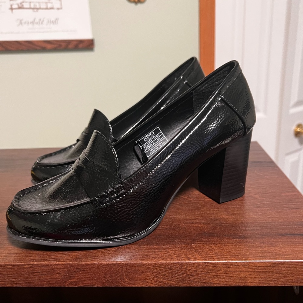 Jones New York Black Chunky Heel